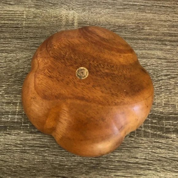 Hand Carved Flower Wooden Bowl - Picture 4 of 8